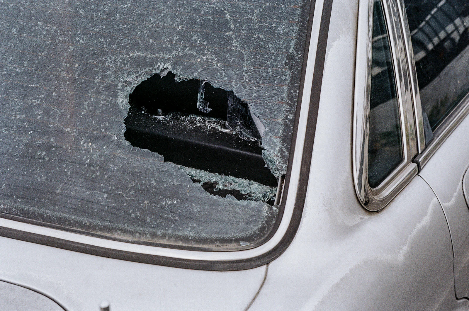 What goes wrong with auto glass, and what can be repaired?